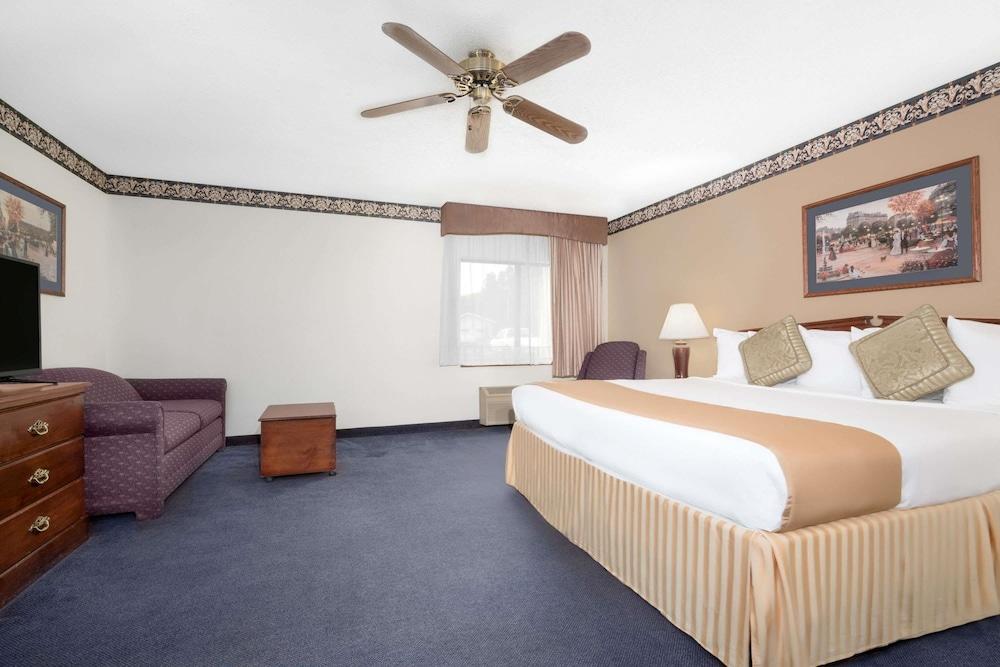 Baymont By Wyndham La Crosse/Onalaska Экстерьер фото